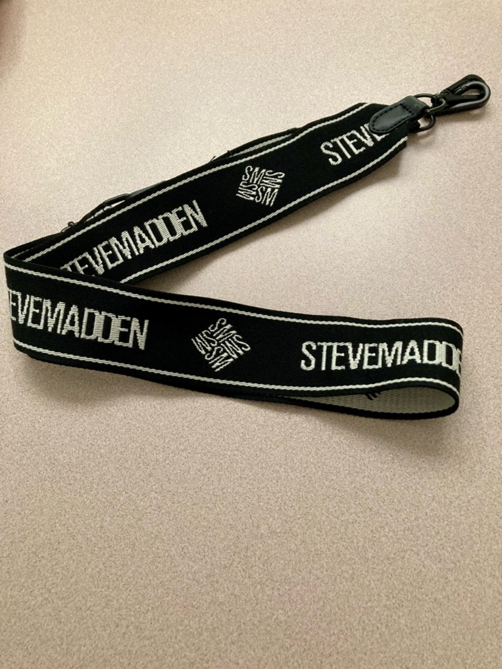 Steve Madden Black and White Branded Strap for a Bag